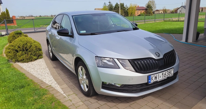 Skoda Octavia cena 59650 przebieg: 125500, rok produkcji 2019 z Koło małe 781